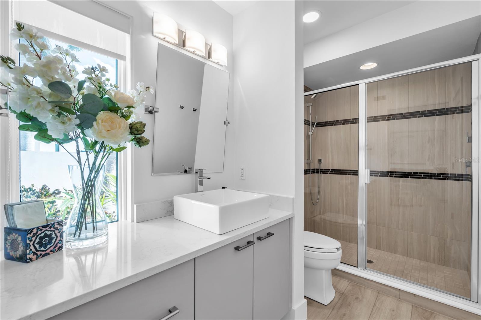 A4676329 Property Photo