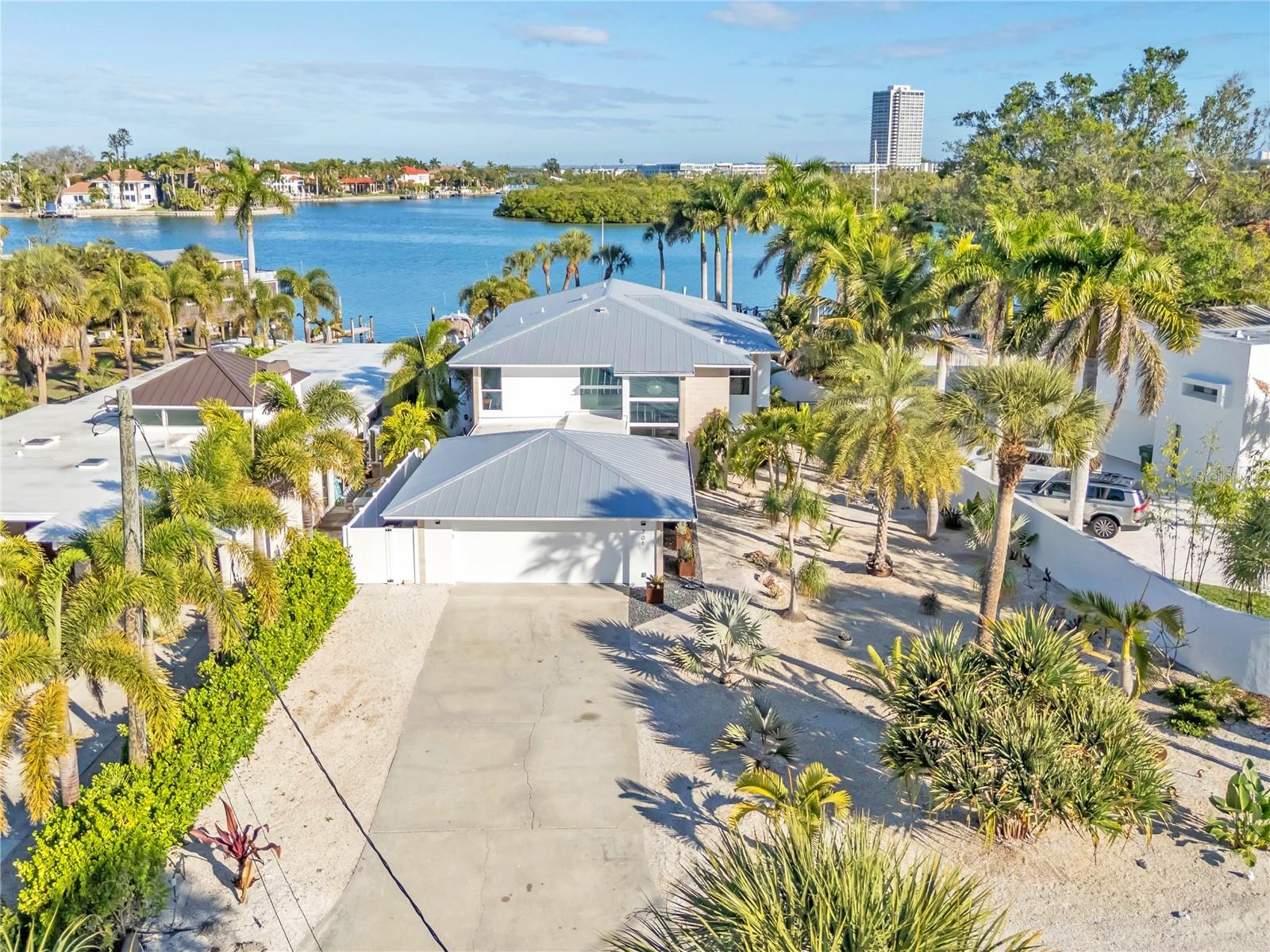 A4676329 Property Photo