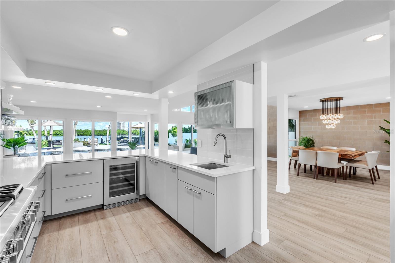 A4676329 Property Photo