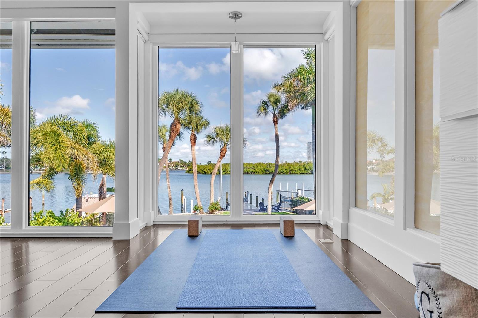 A4676329 Property Photo