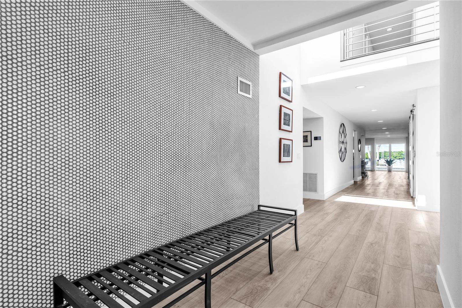 A4676329 Property Photo