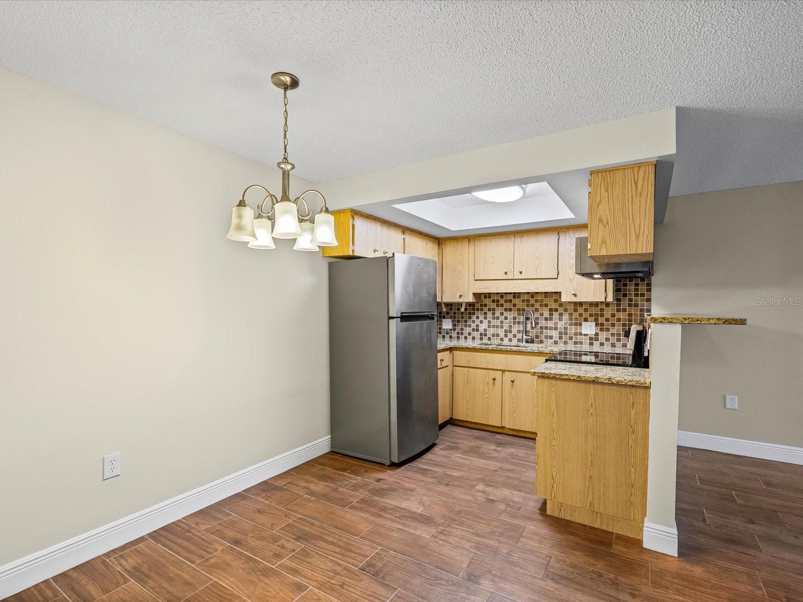 W7881666 Property Photo