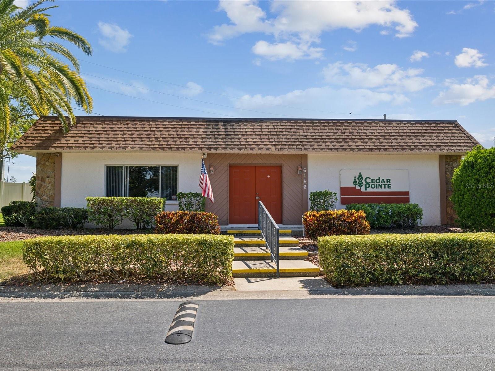 W7881666 Property Photo