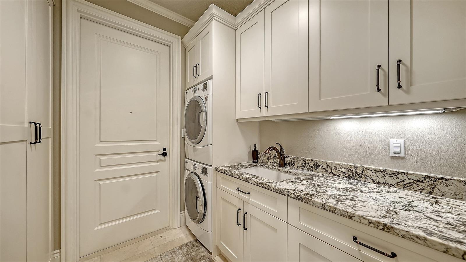 A4676337 Property Photo