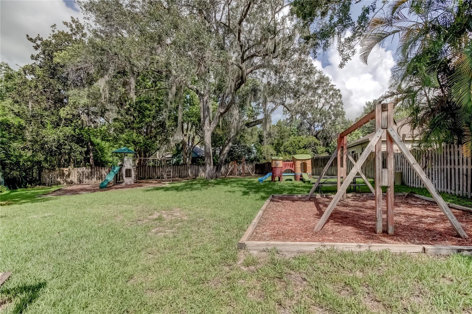 74. Woodland Hills Community Playground Located by the Rec Center.. Near Pool, Tennis Courts!