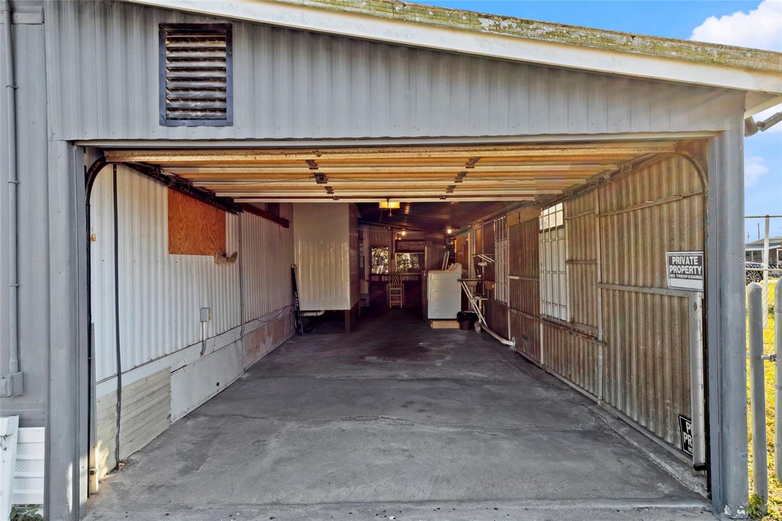 TB8459284 Property Photo