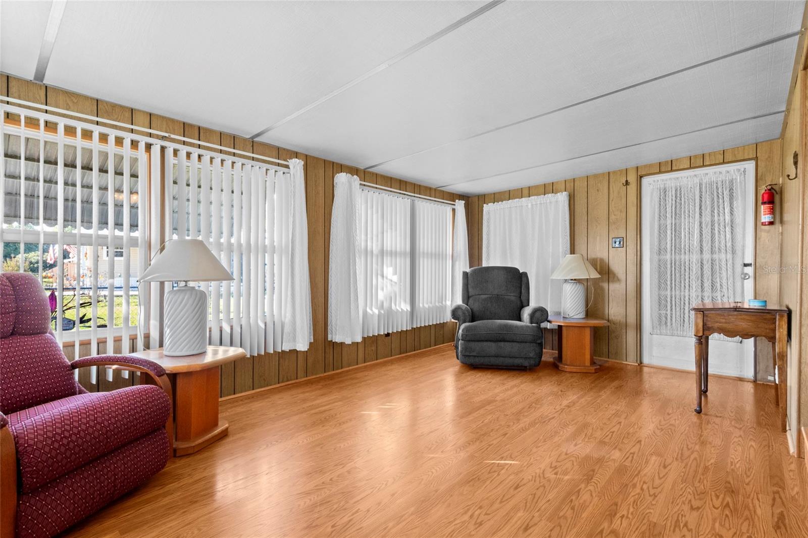 TB8459284 Property Photo