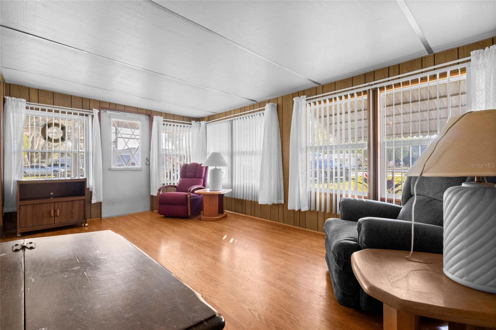 TB8459284 Property Photo