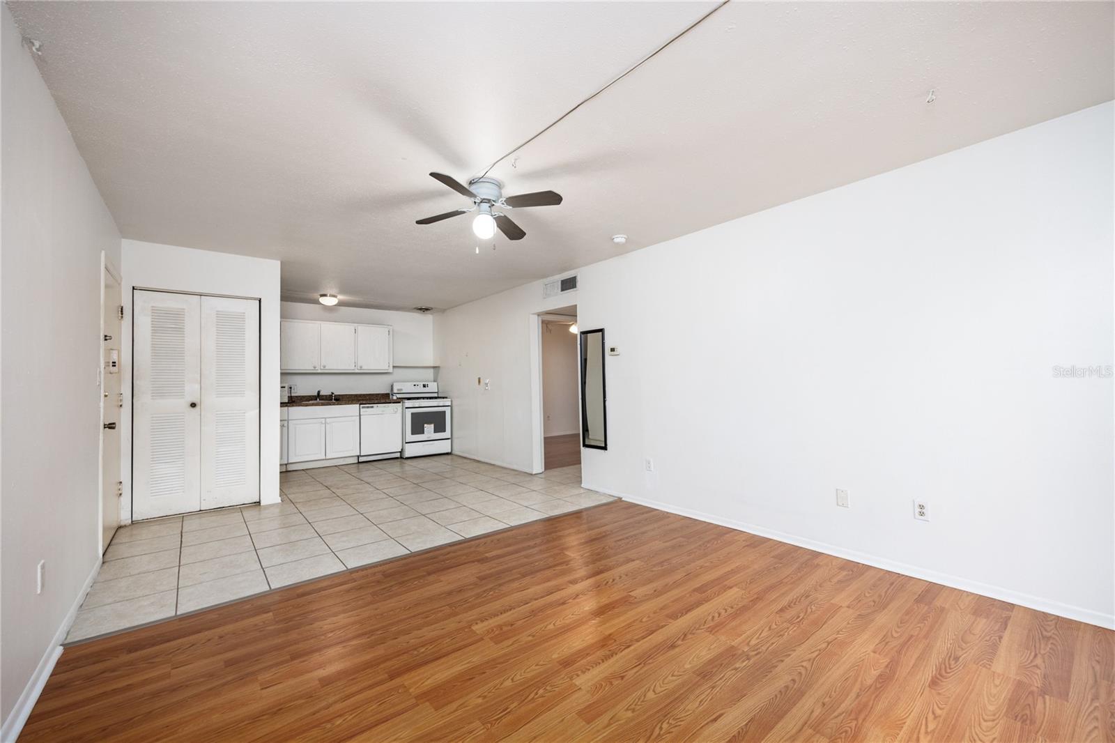 GC536215 Property Photo