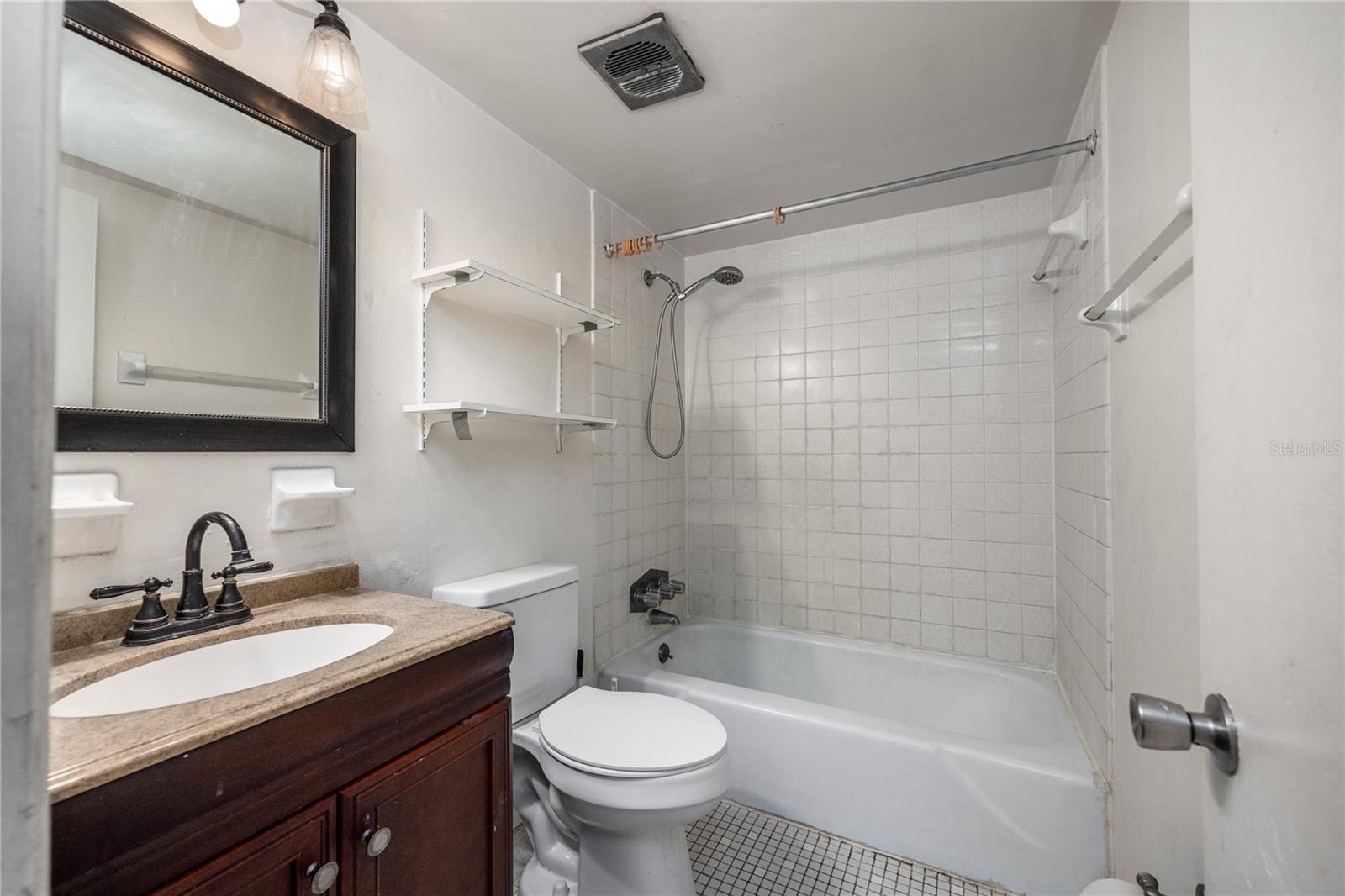 GC536215 Property Photo