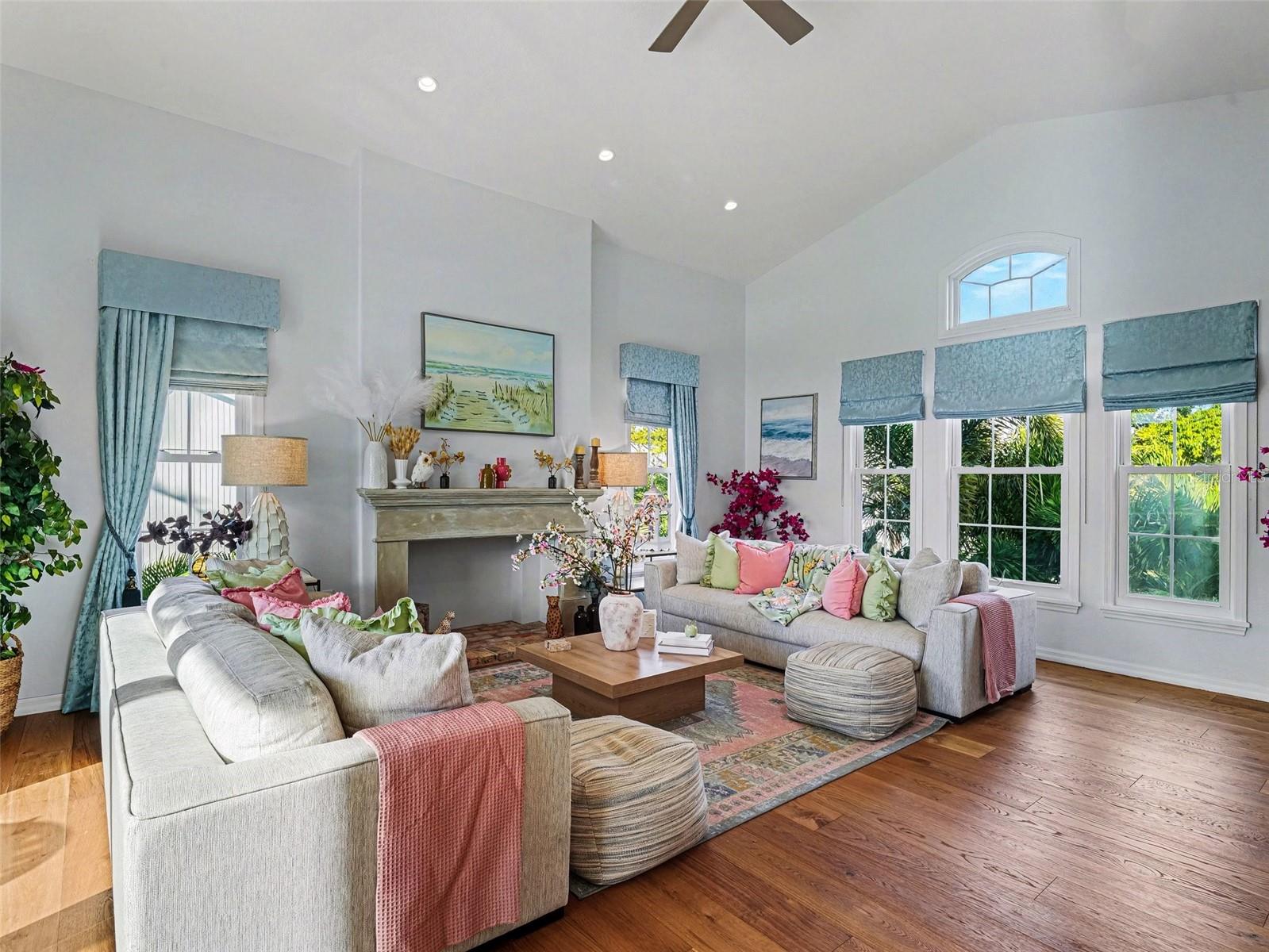 A4676348 Property Photo