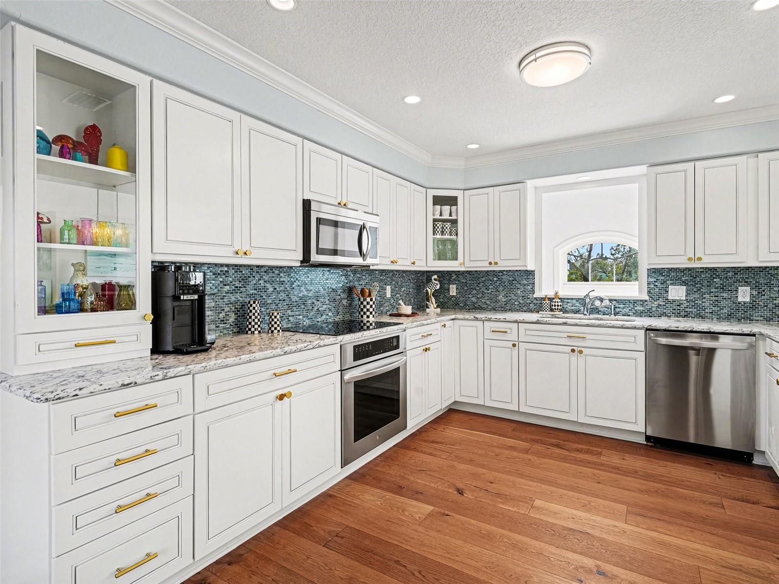 A4676348 Property Photo