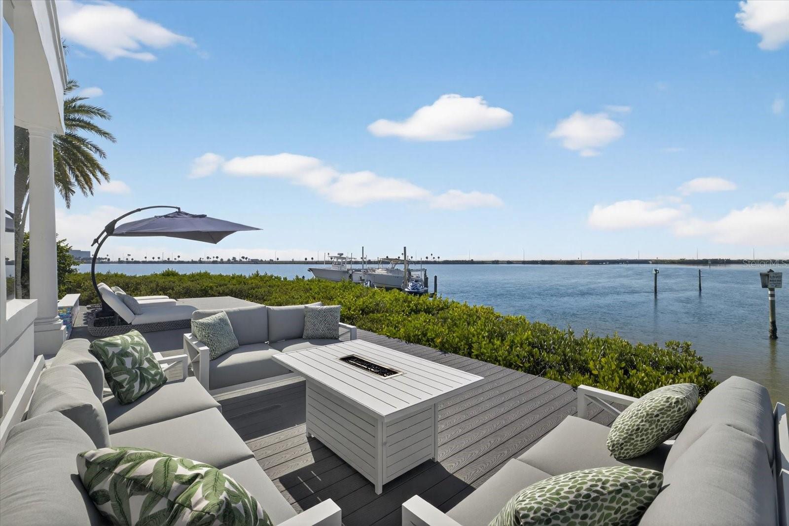 TB8459298 Property Photo