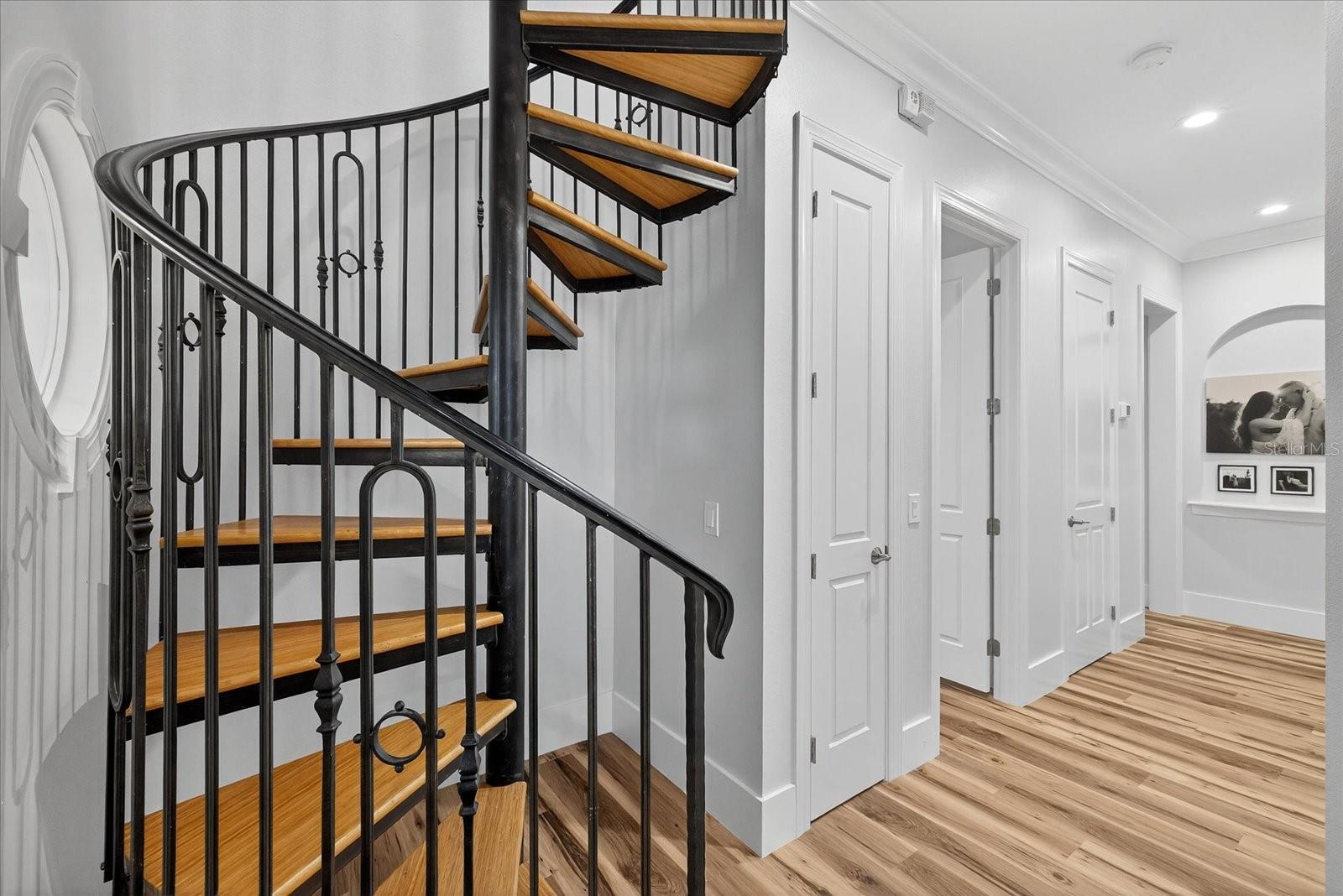 TB8459298 Property Photo