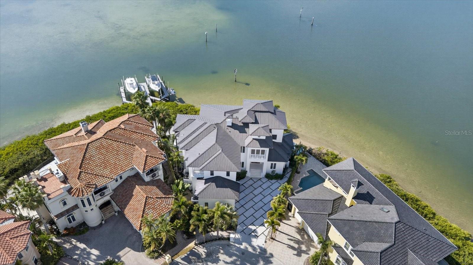 TB8459298 Property Photo