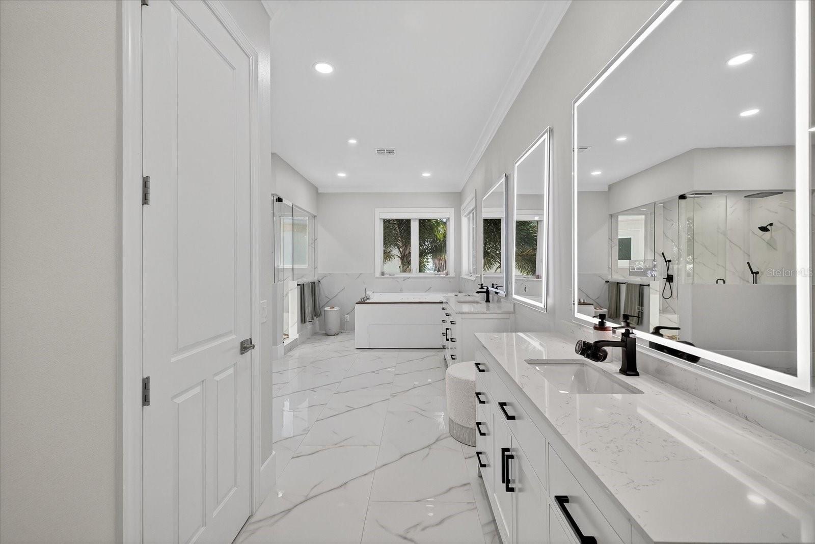 TB8459298 Property Photo