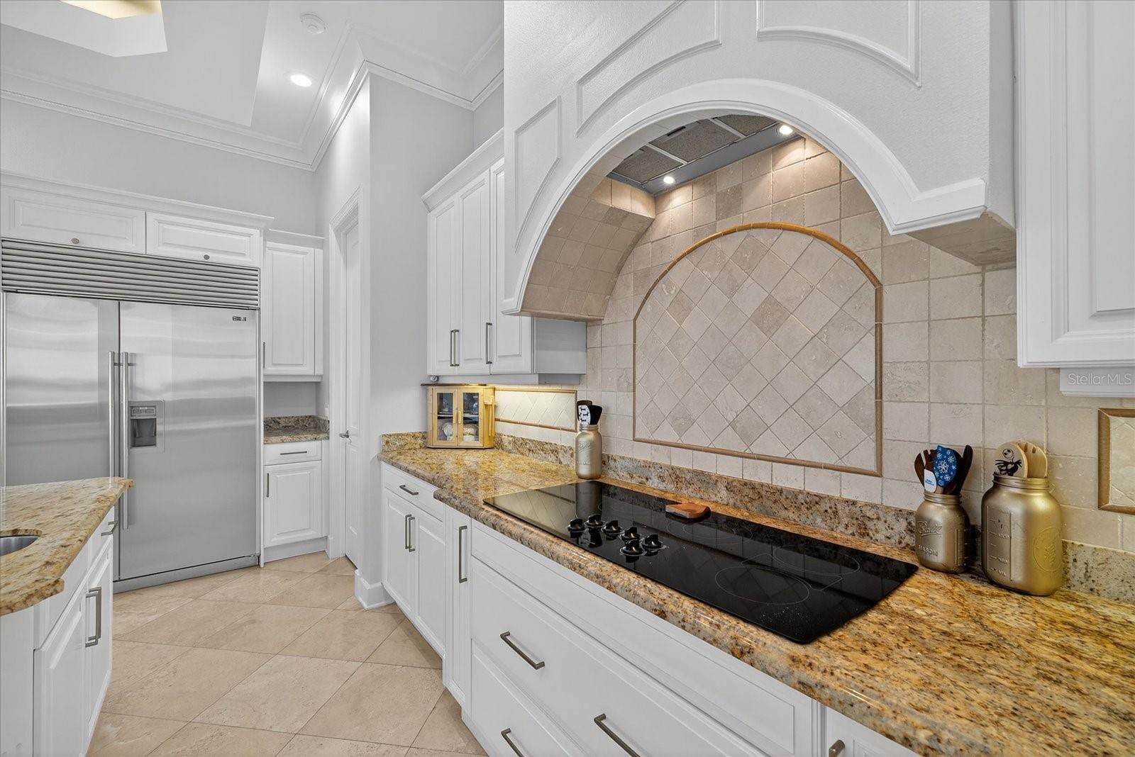 TB8459298 Property Photo