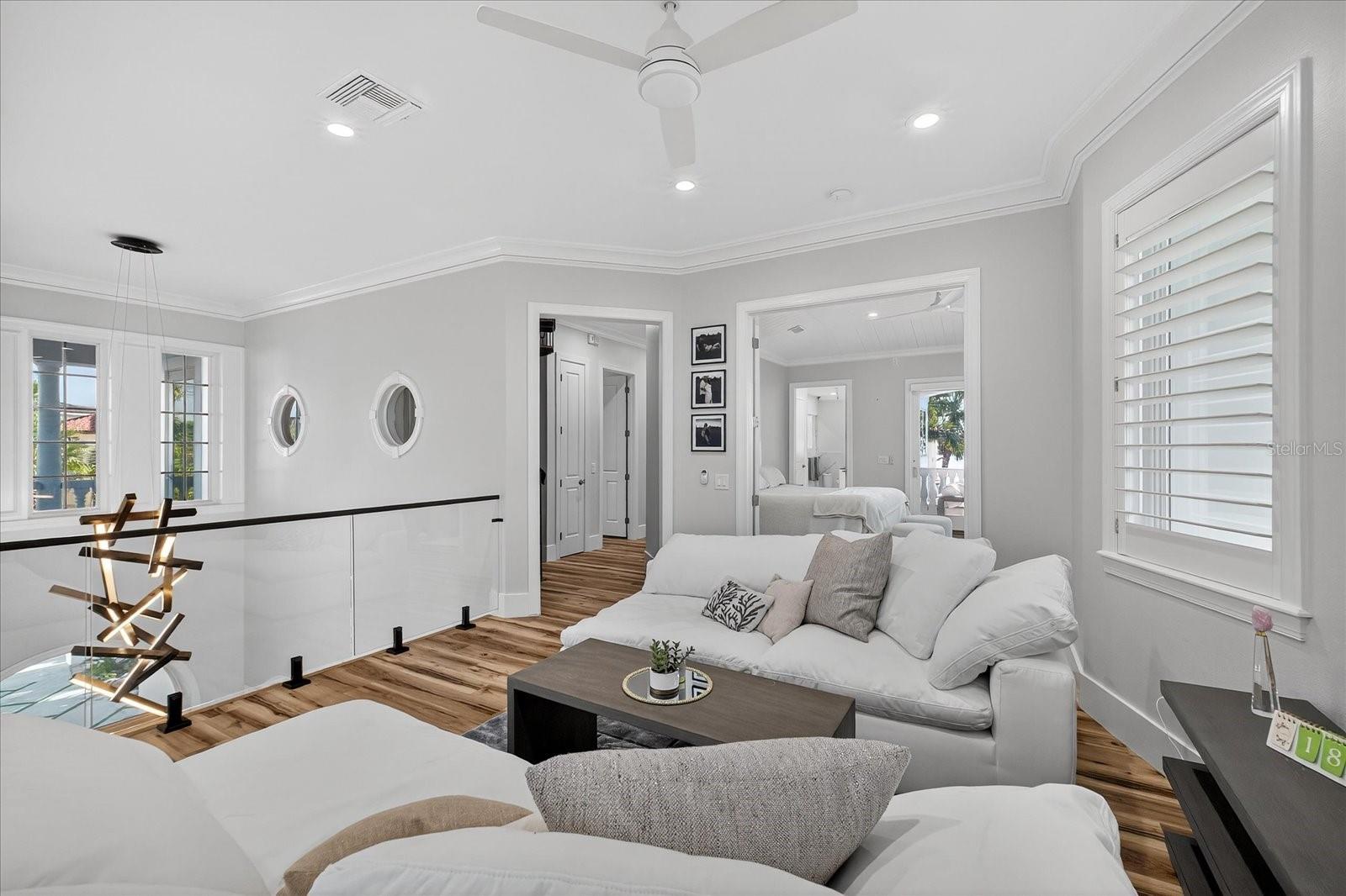 TB8459298 Property Photo