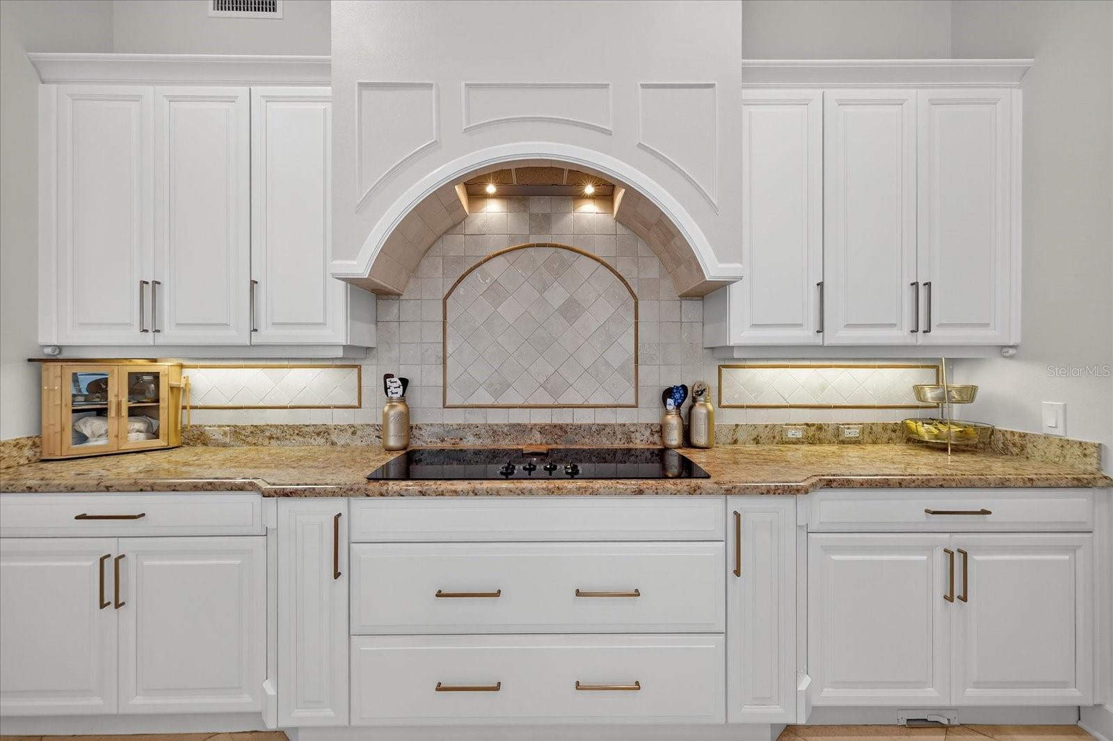 TB8459298 Property Photo