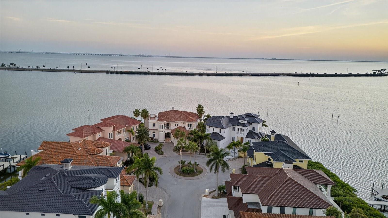 TB8459298 Property Photo