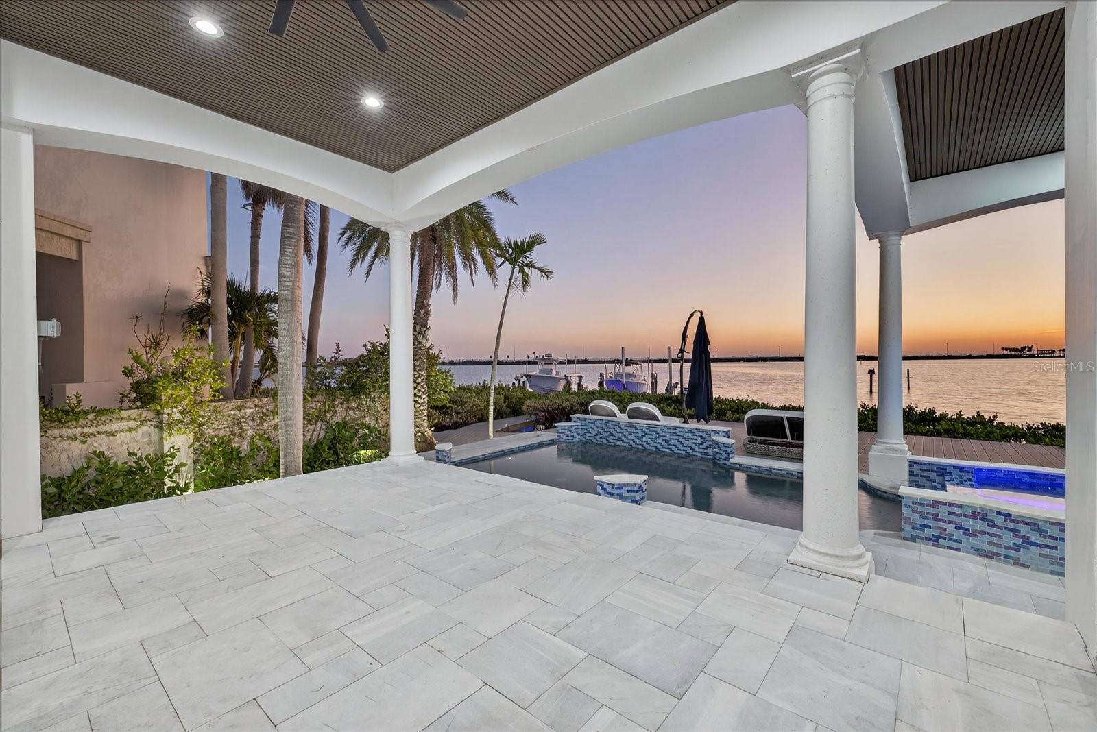 TB8459298 Property Photo