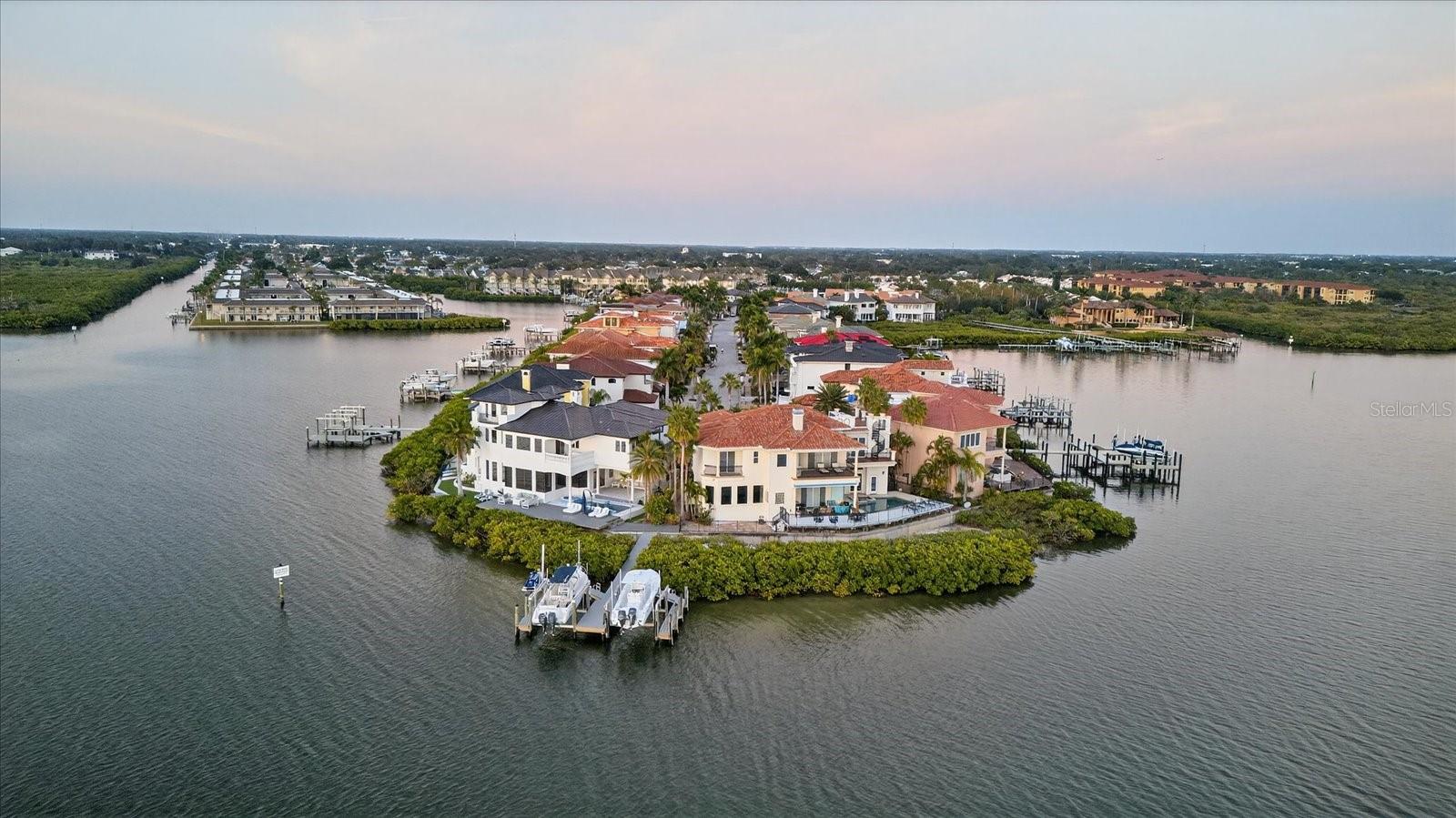 TB8459298 Property Photo