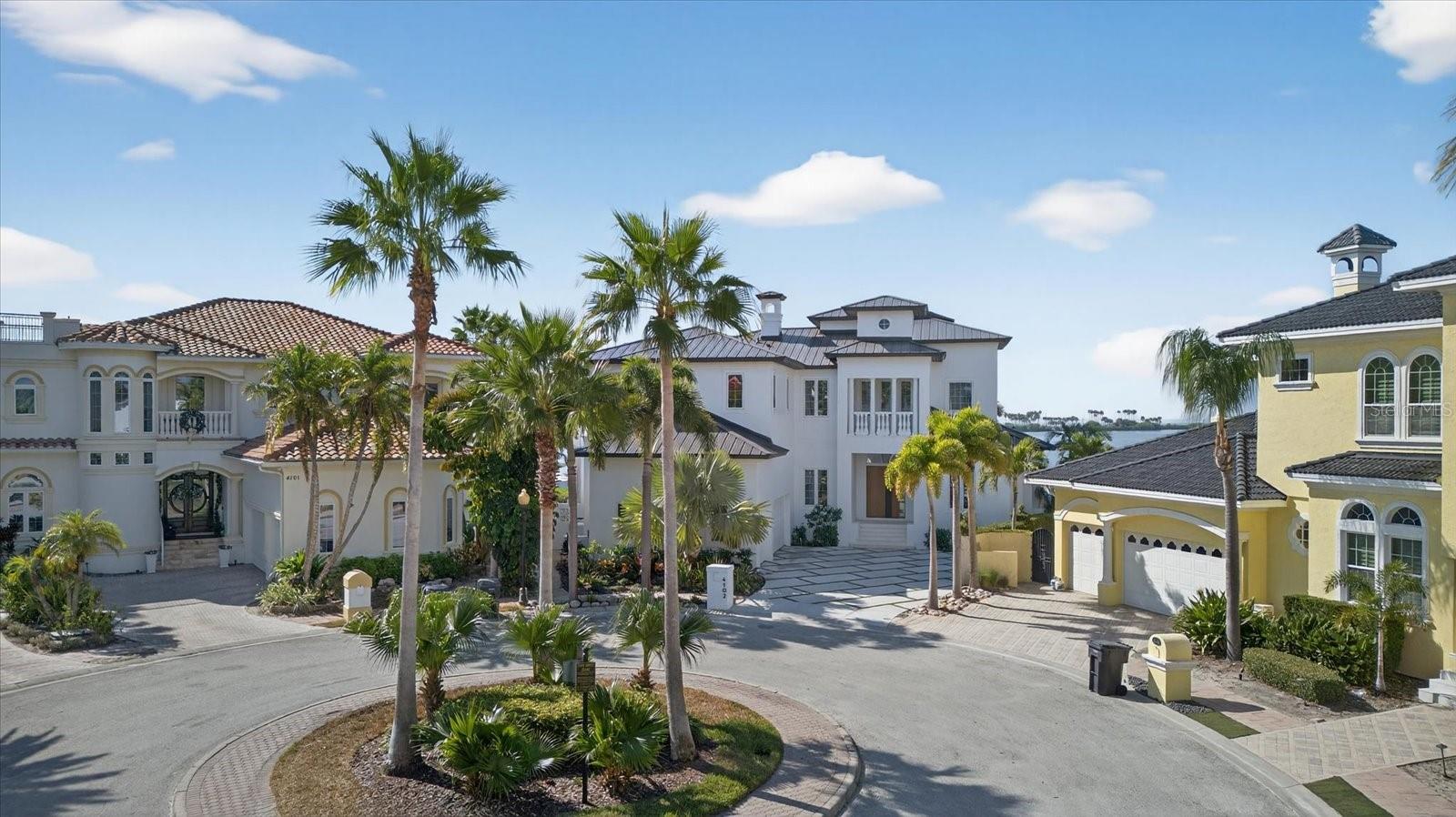 TB8459298 Property Photo