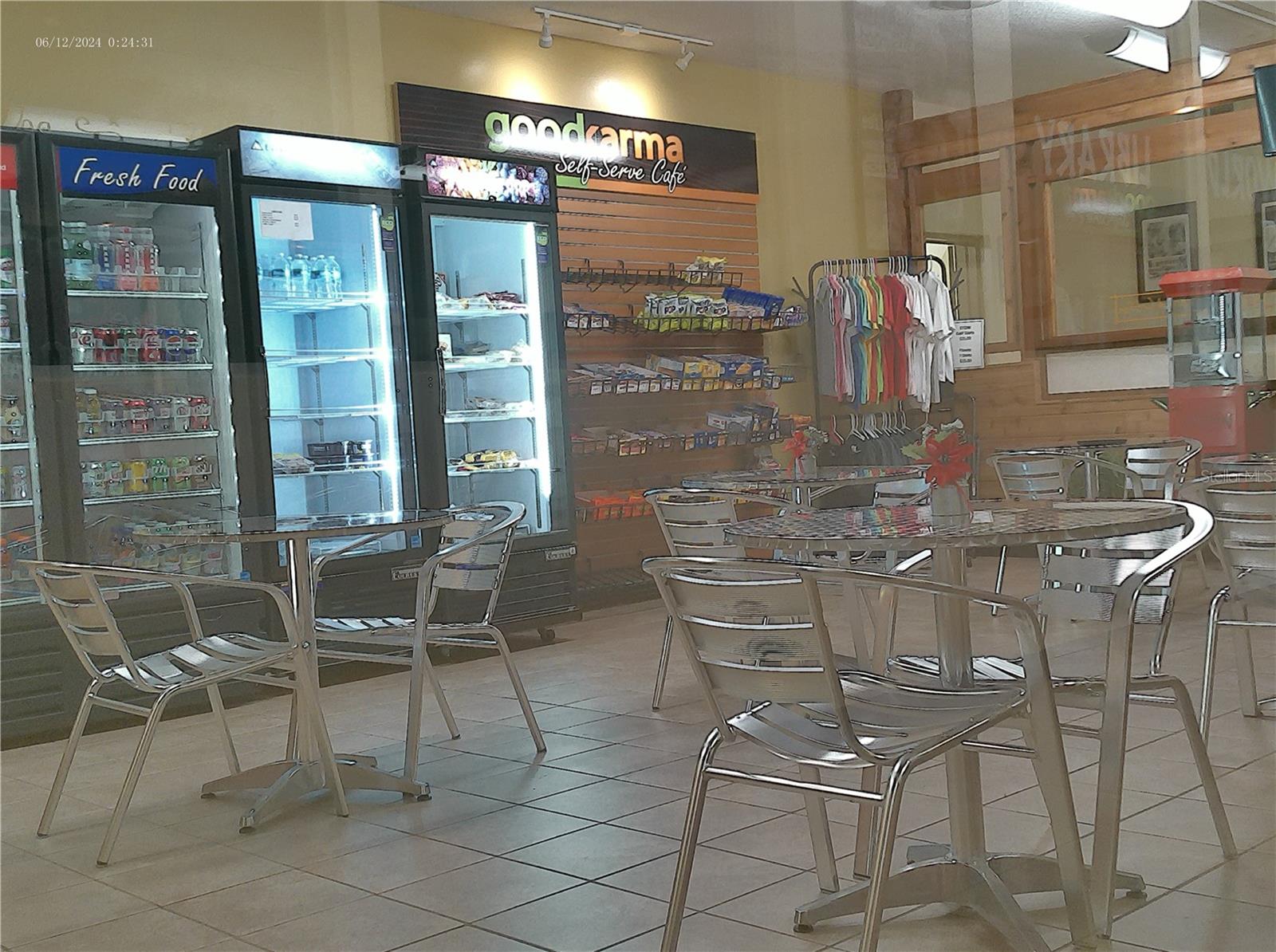 W7881672 Property Photo