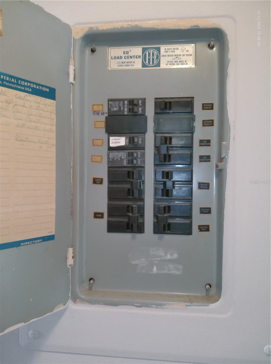 W7881672 Property Photo