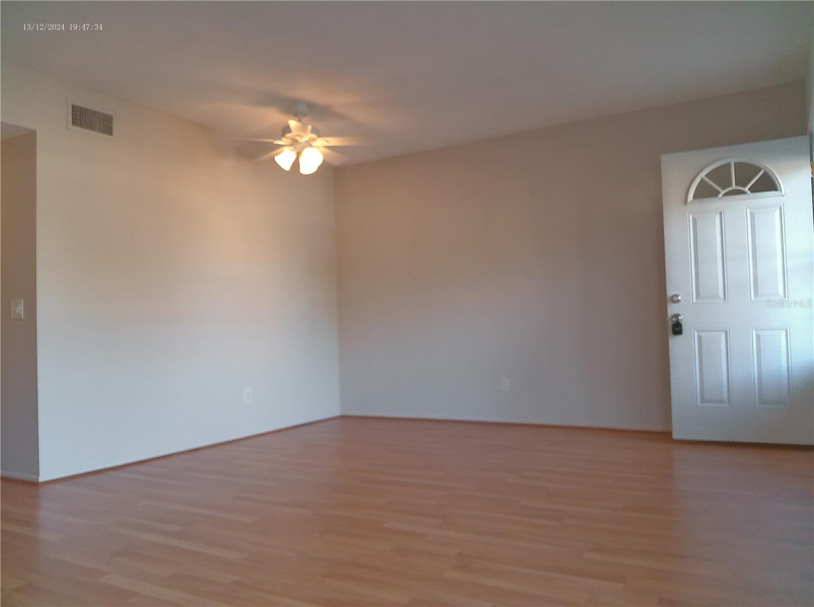 W7881672 Property Photo