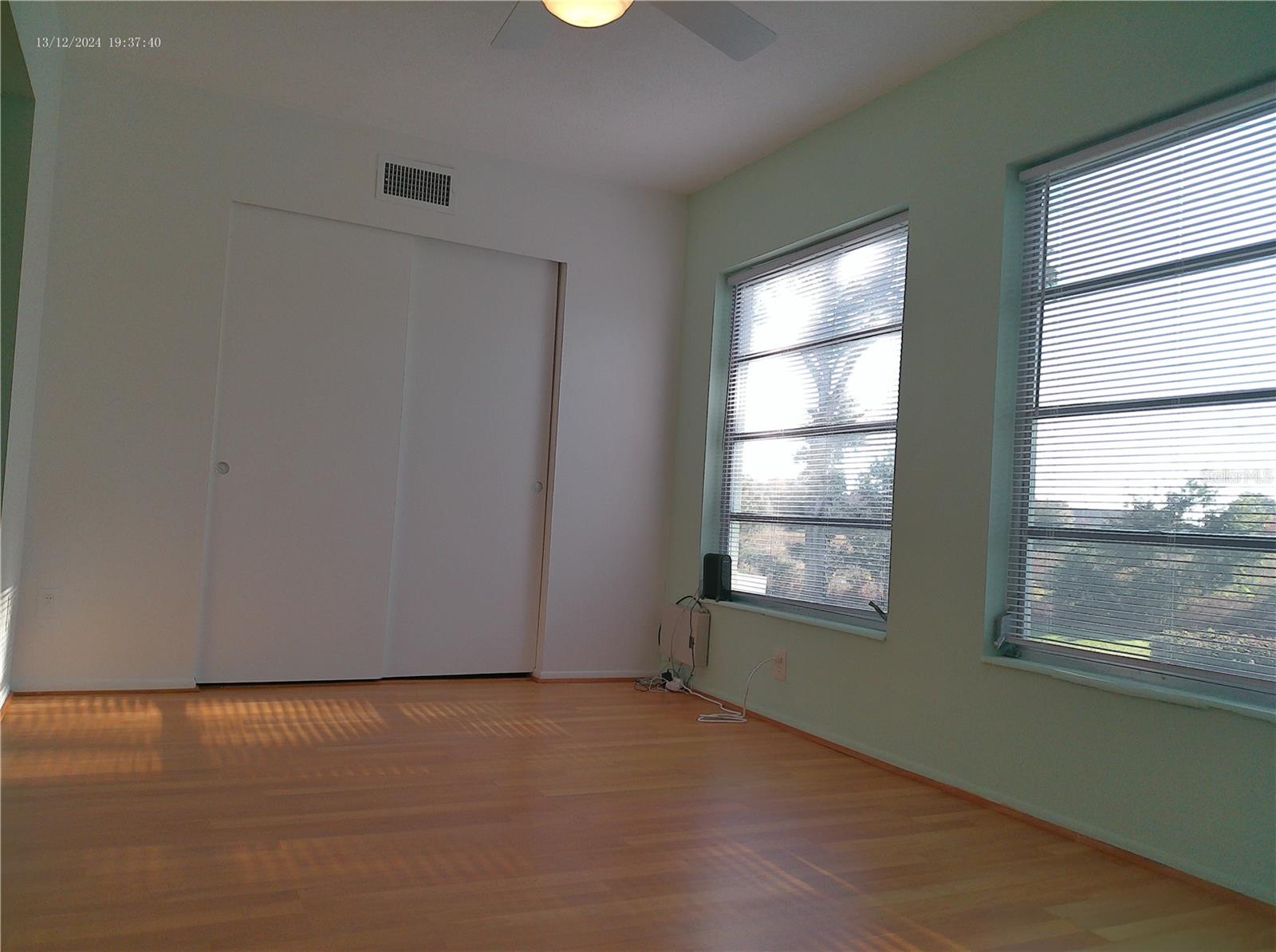 W7881672 Property Photo