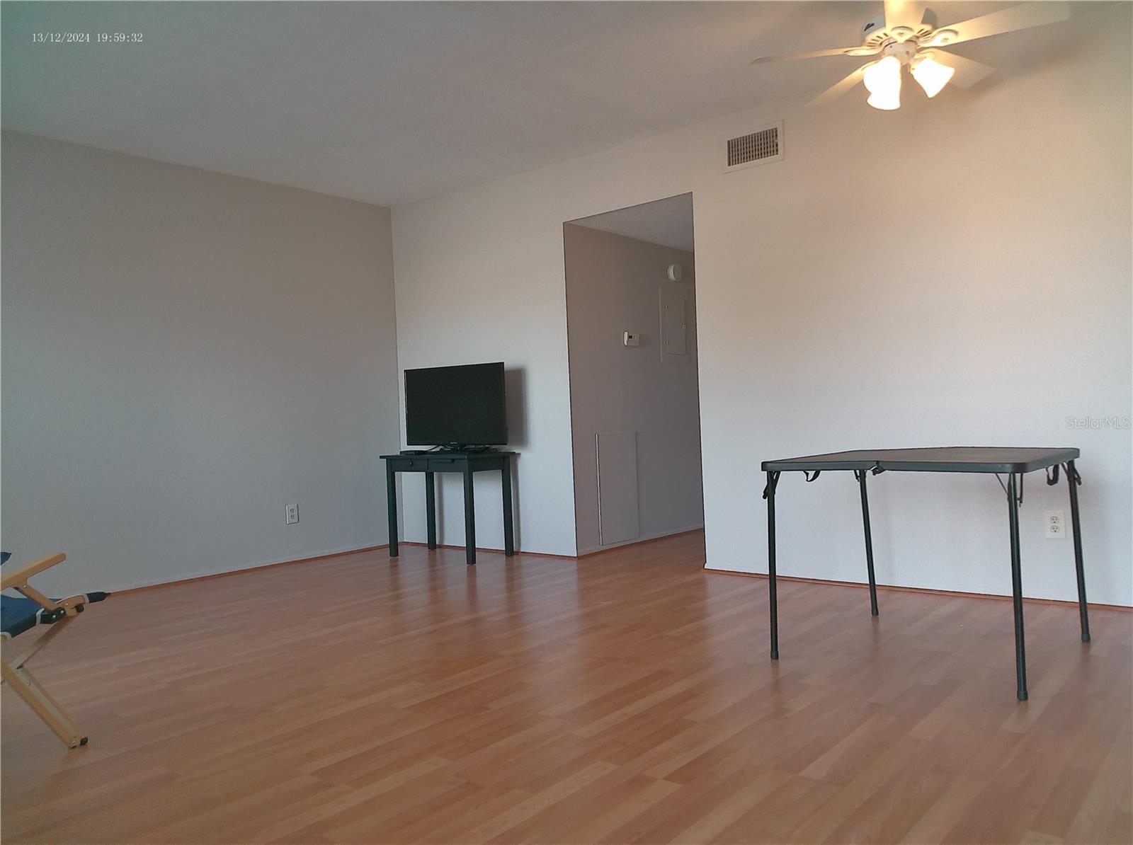 W7881672 Property Photo