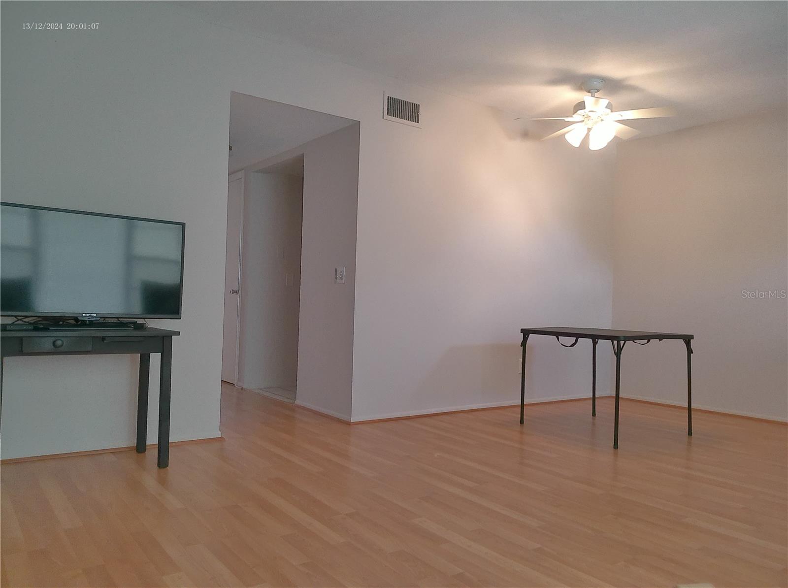 W7881672 Property Photo