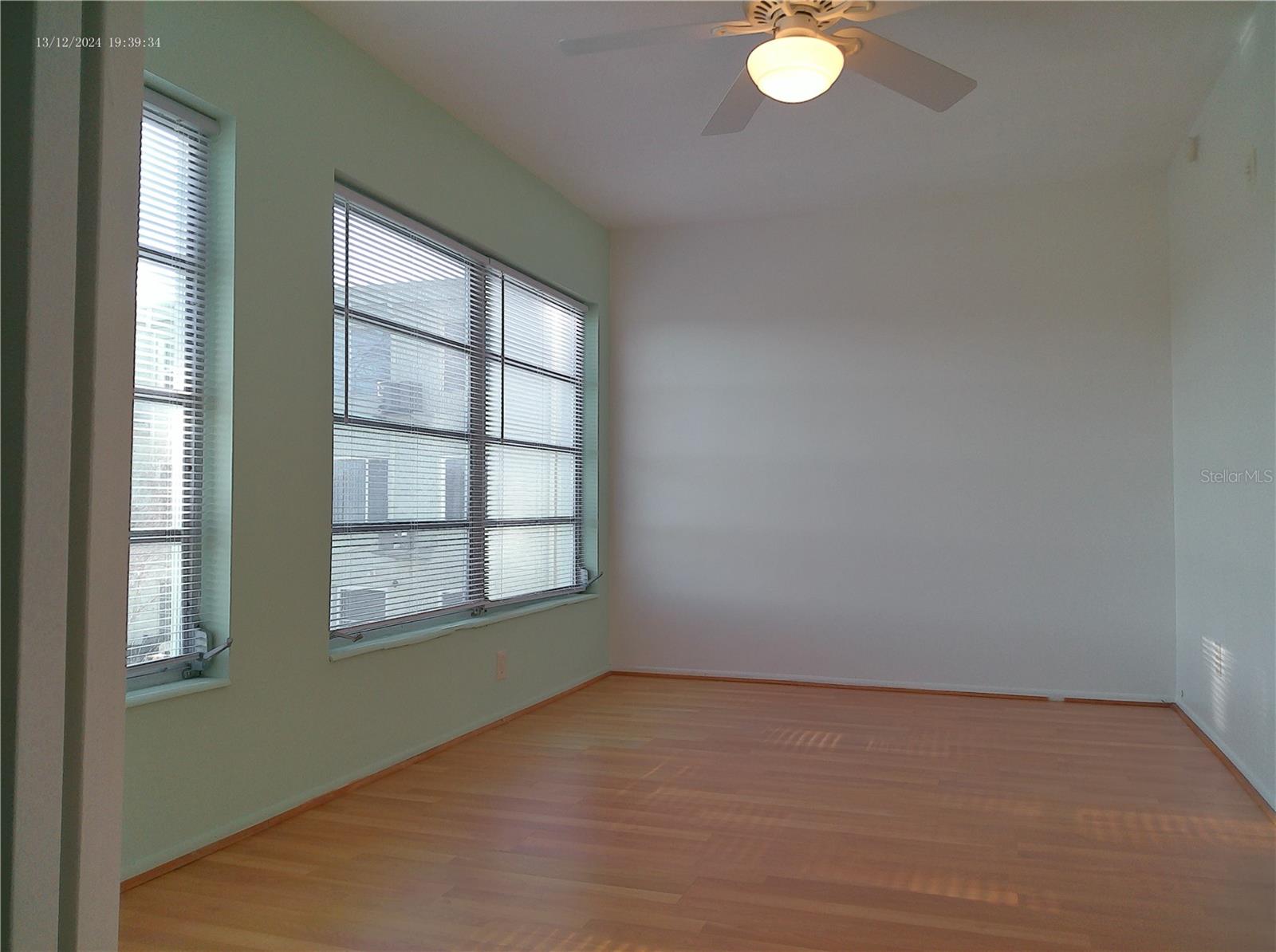 W7881672 Property Photo