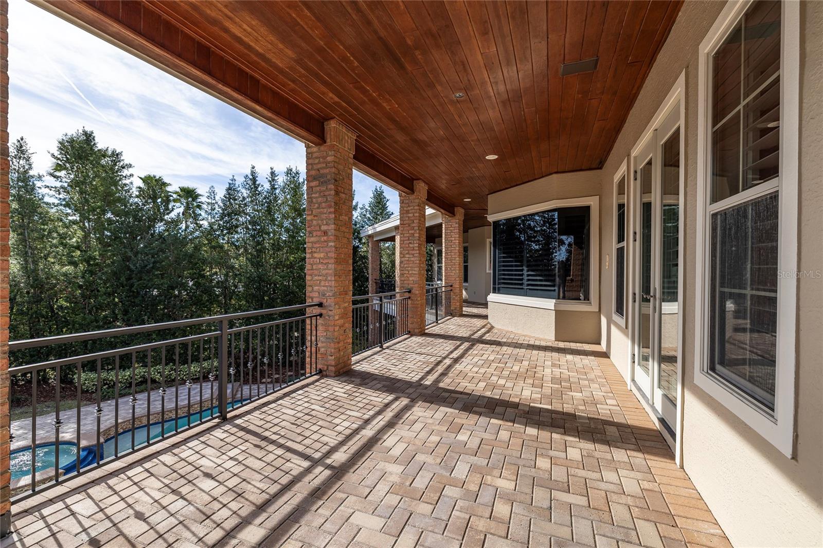 TB8459347 Property Photo