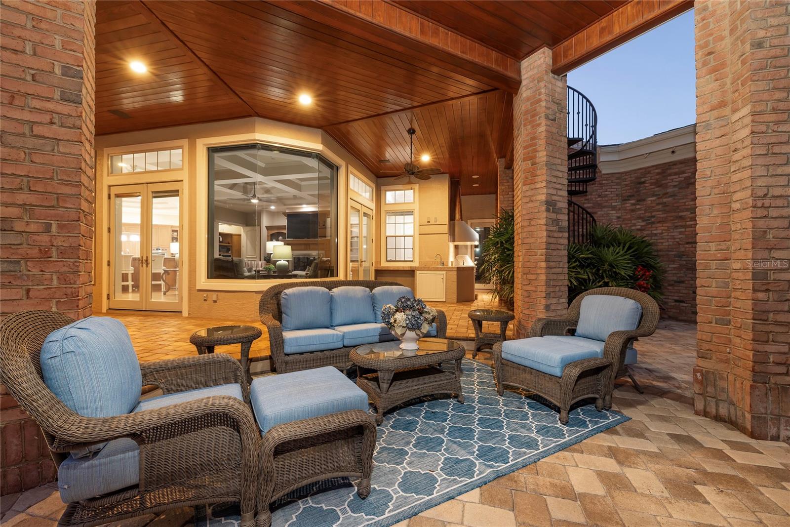 TB8459347 Property Photo