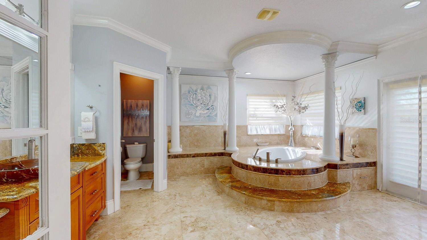 TB8459350 Property Photo