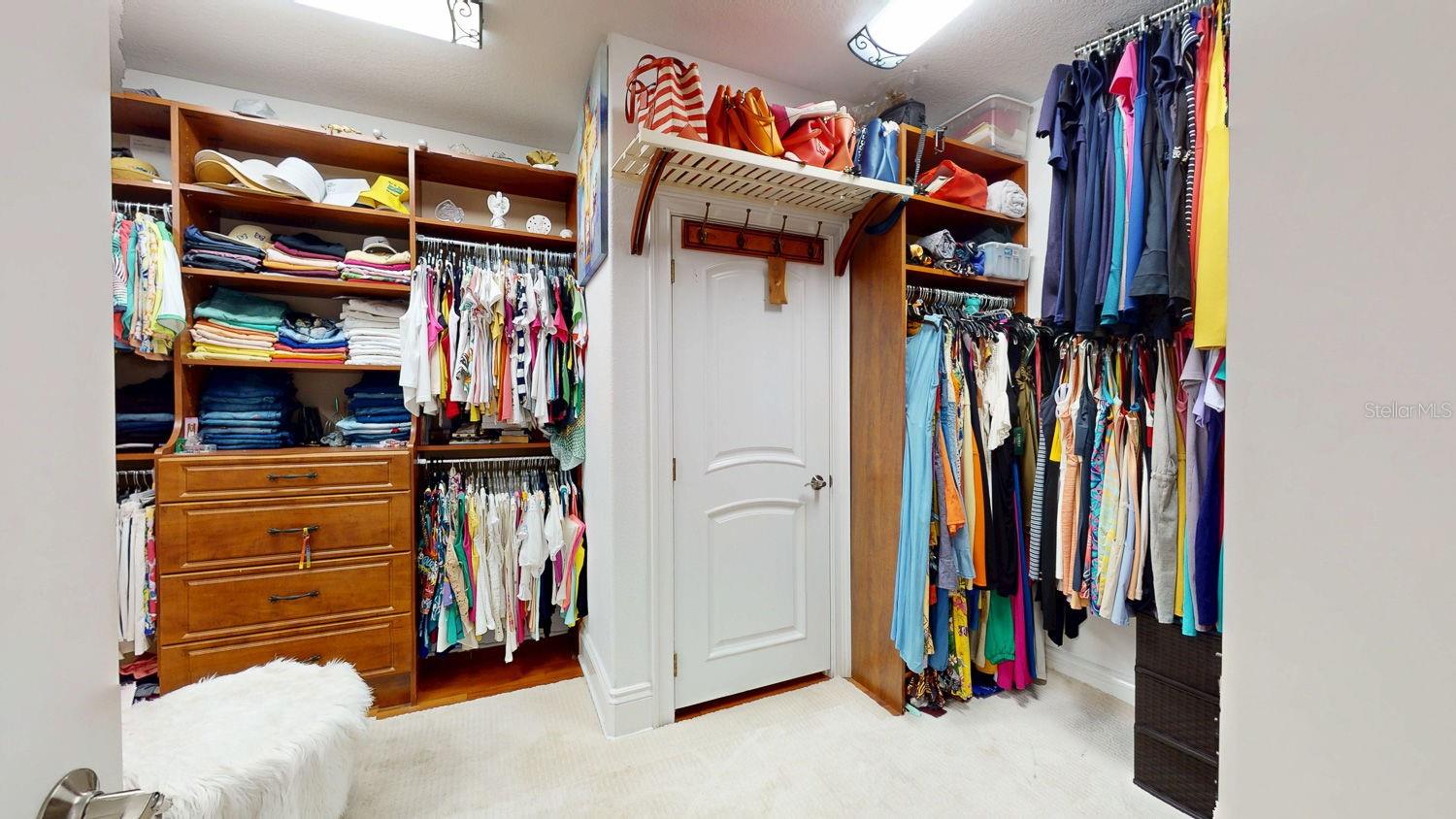 TB8459350 Property Photo