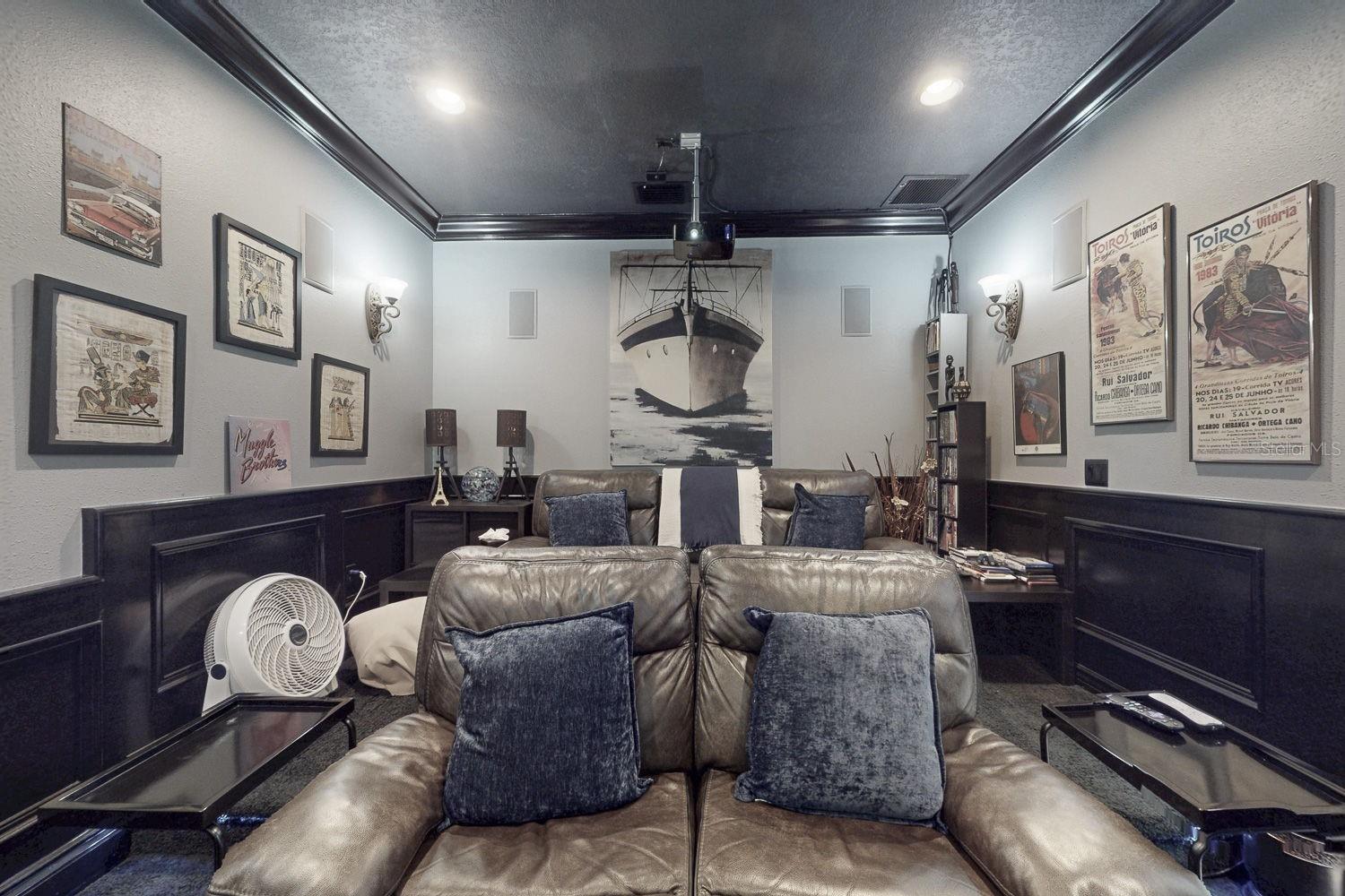 TB8459350 Property Photo