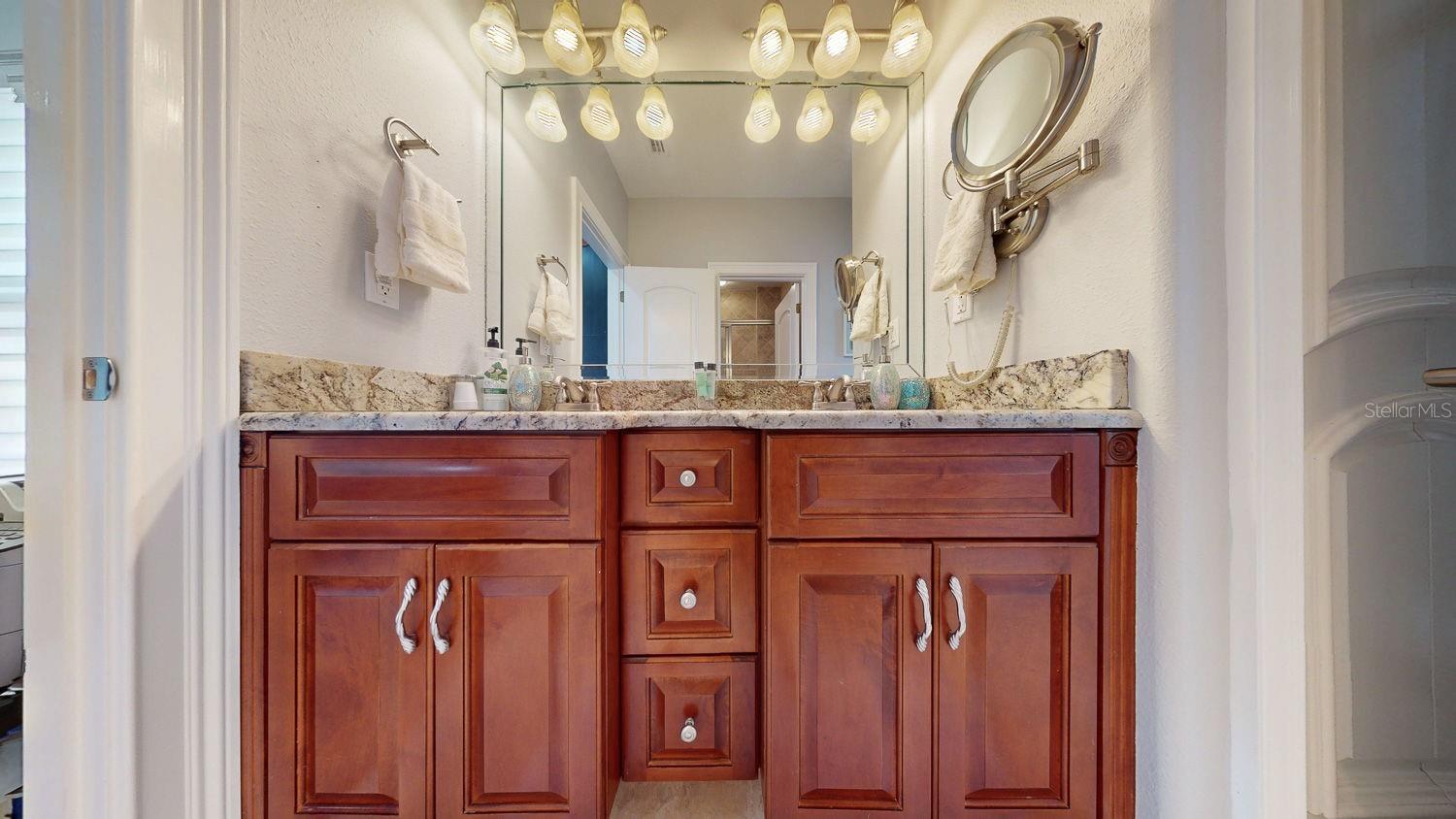 TB8459350 Property Photo