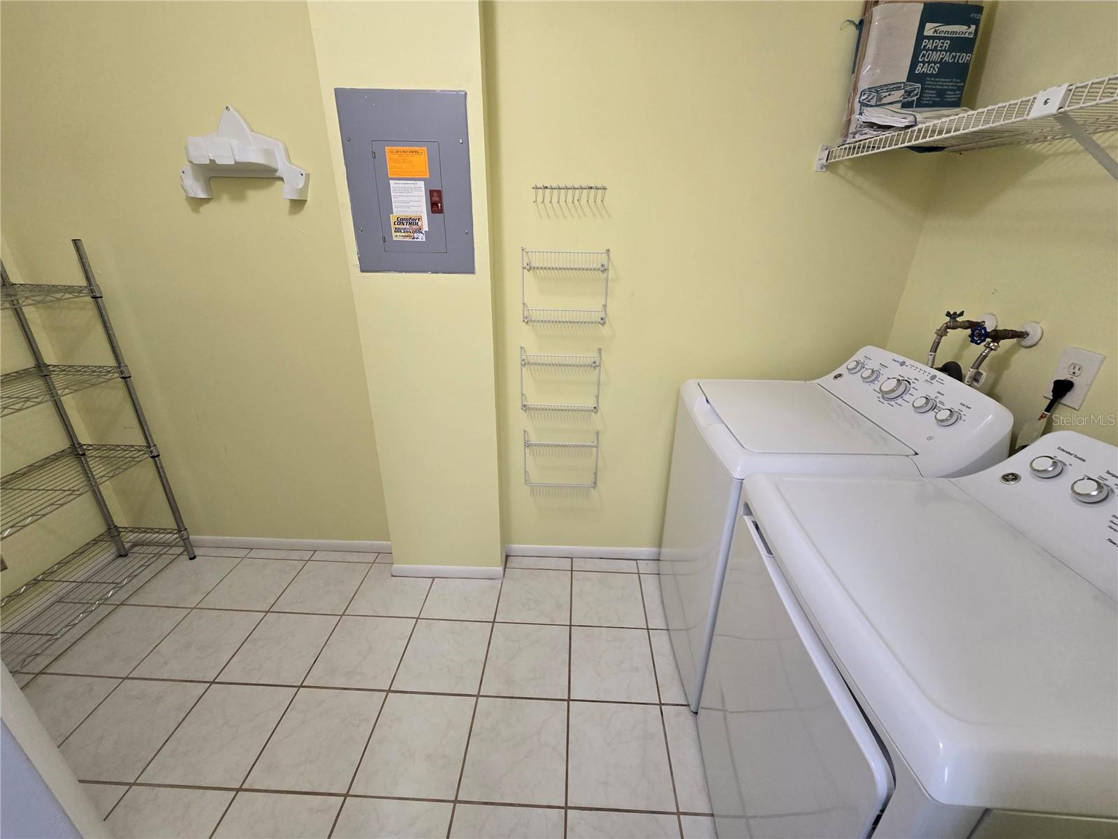 W7881674 Property Photo