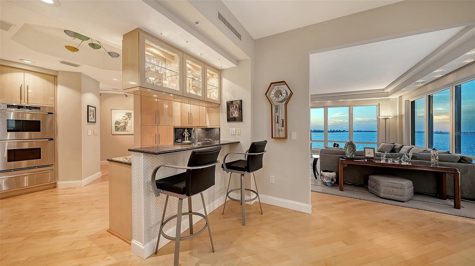 A4676375 Property Photo