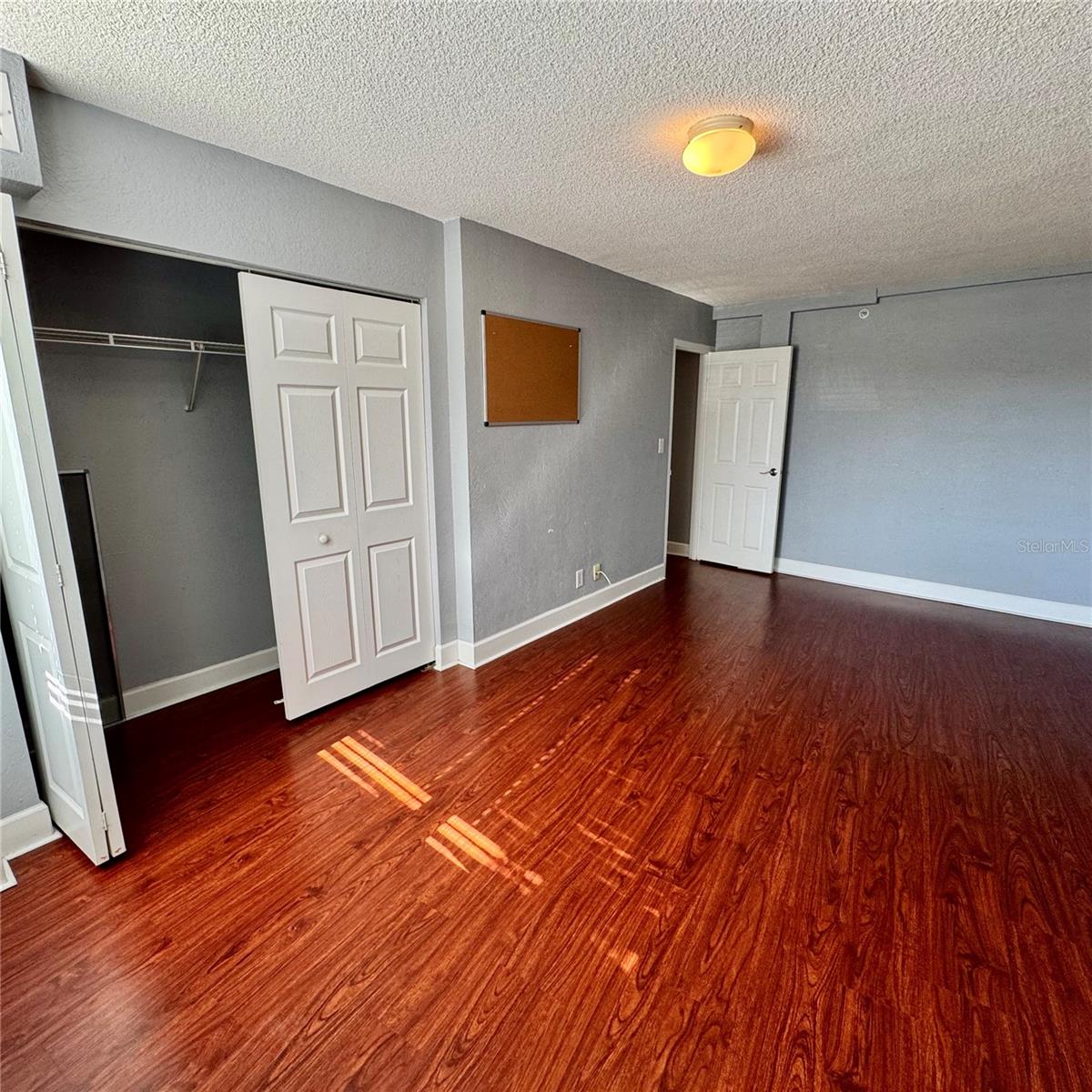 TB8459361 Property Photo