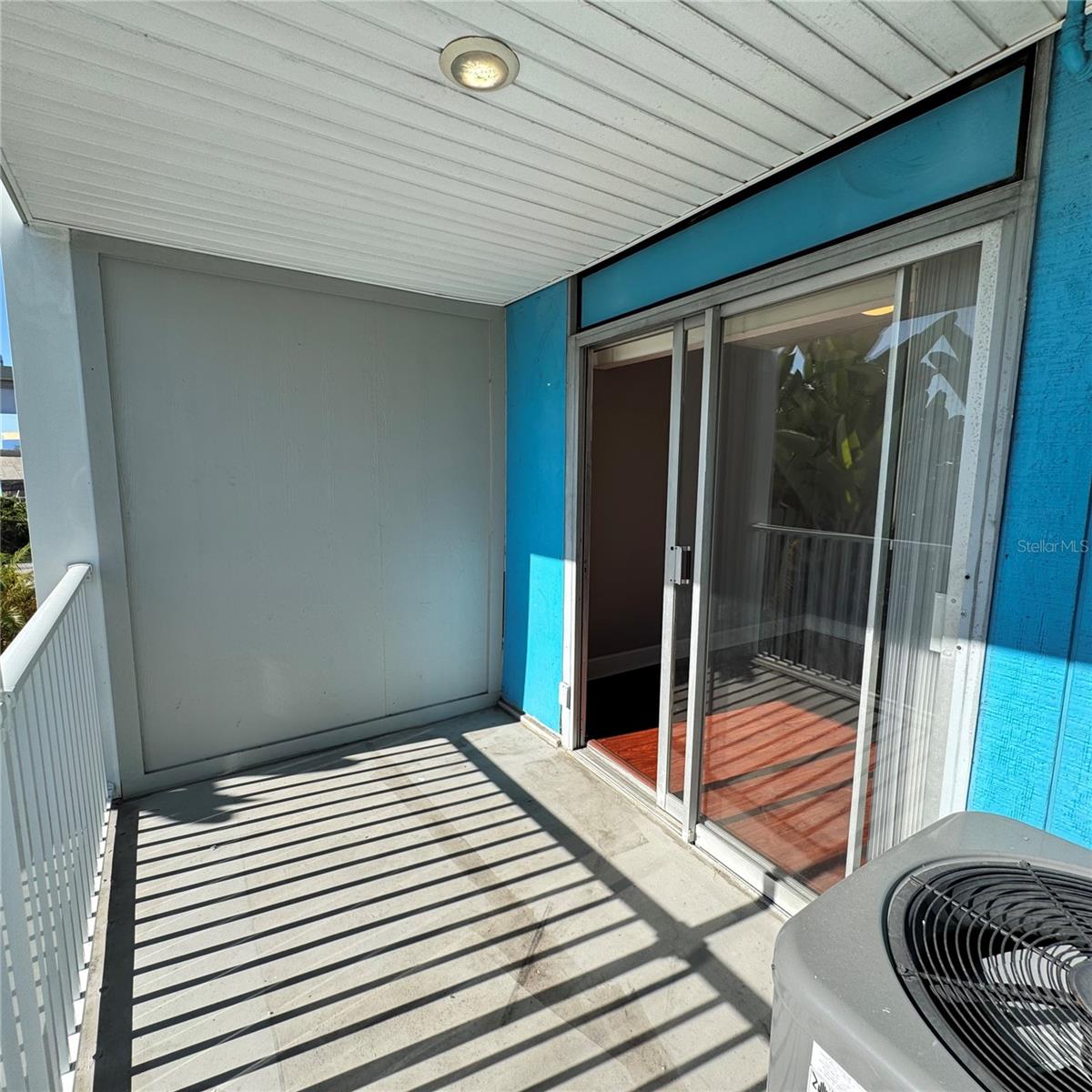 TB8459361 Property Photo