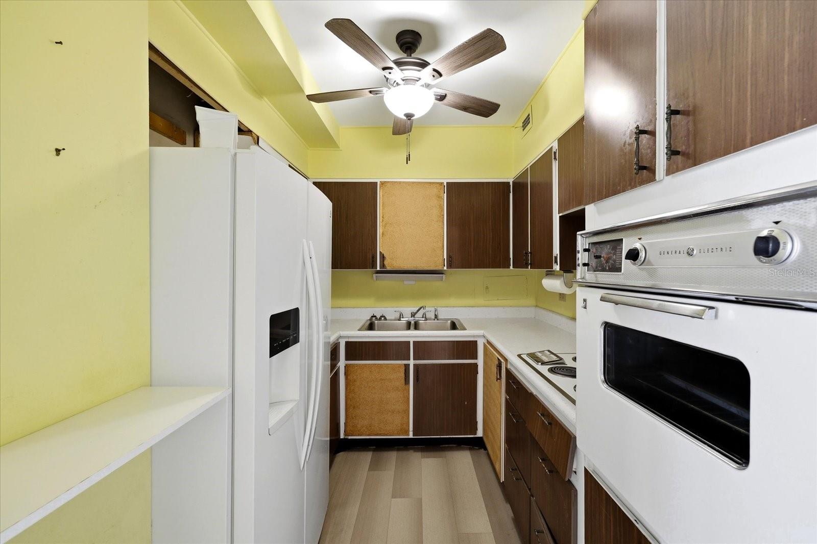 31 ISLAND WAY #1205, CLEARWATER BEACH, FL, 33767