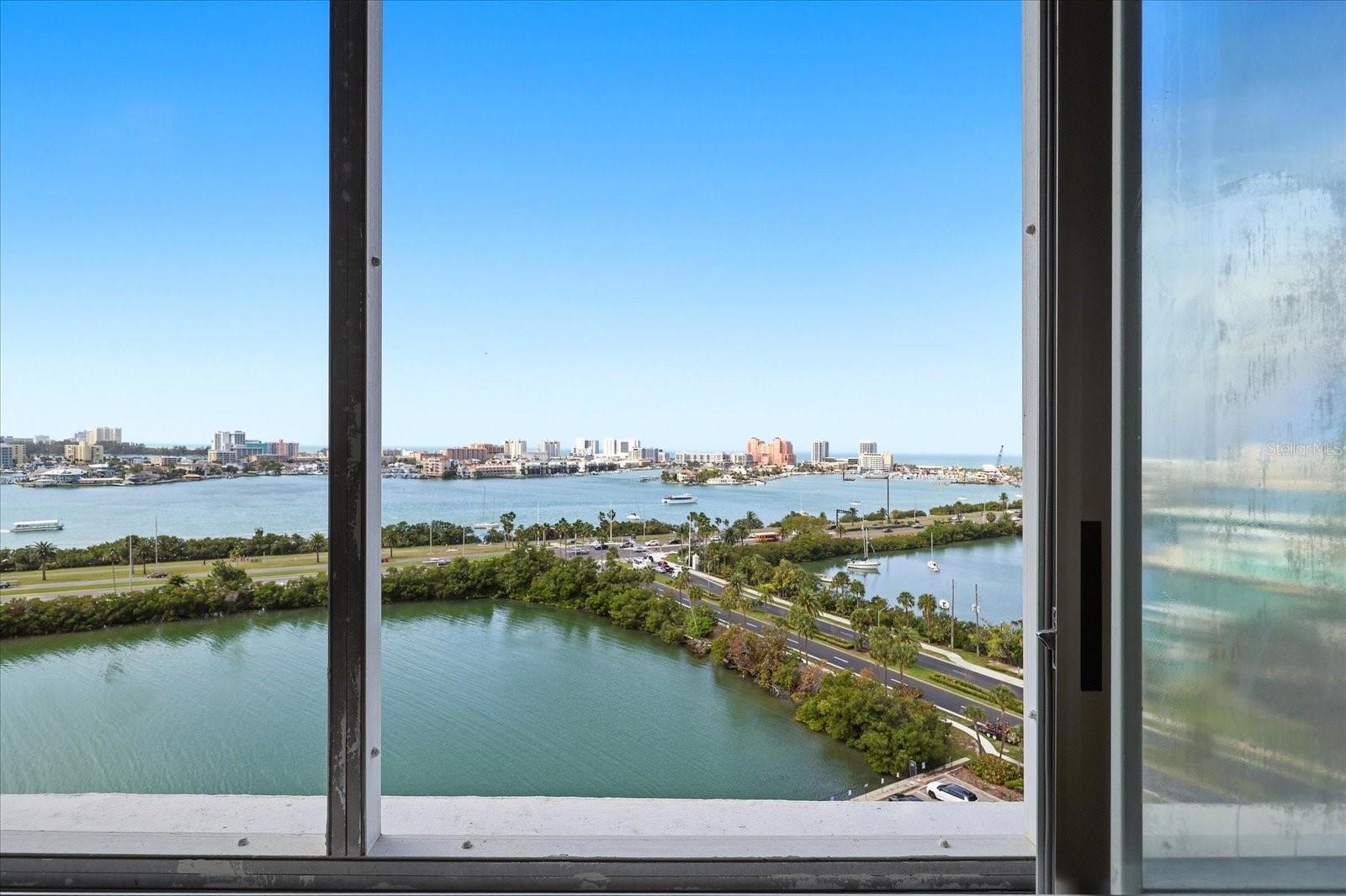 31 ISLAND WAY #1205, CLEARWATER BEACH, FL, 33767