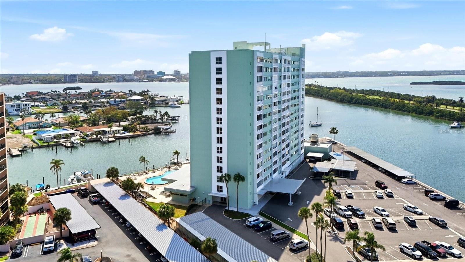 31 ISLAND WAY #1205, CLEARWATER BEACH, FL, 33767