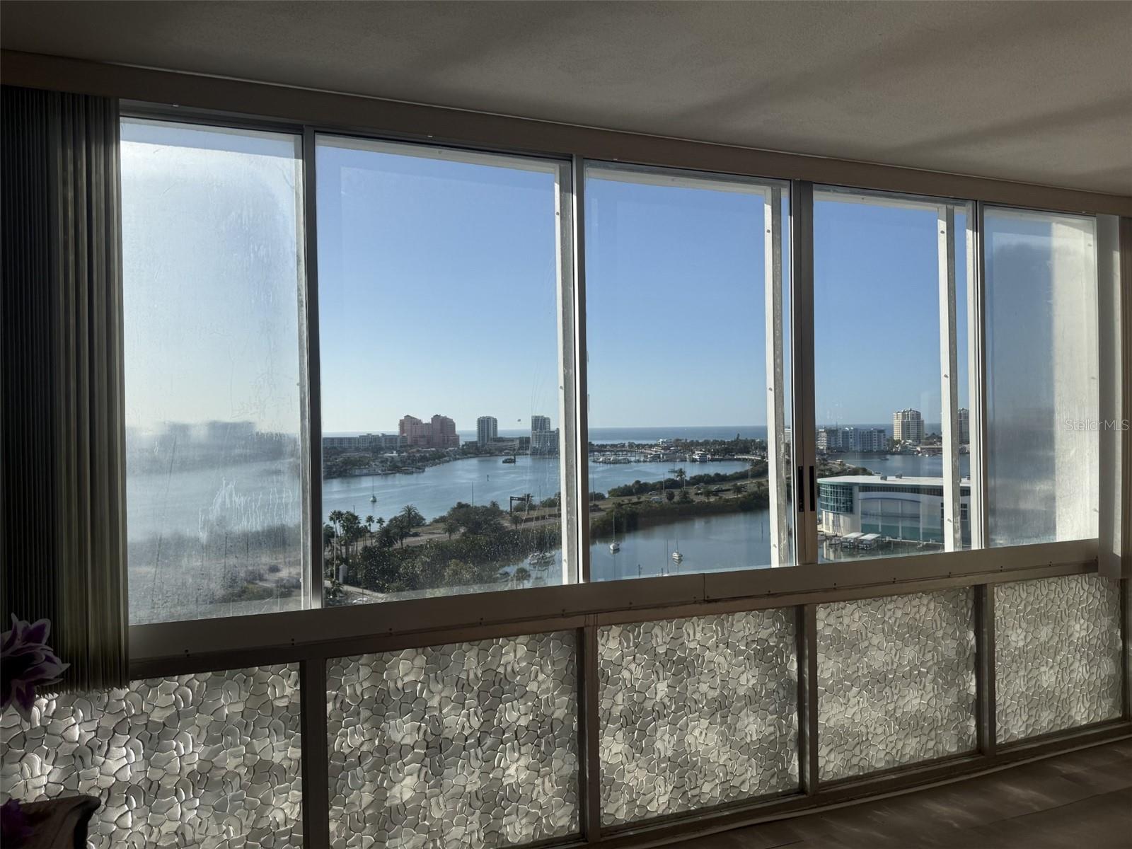 31 ISLAND WAY #1205, CLEARWATER BEACH, FL, 33767