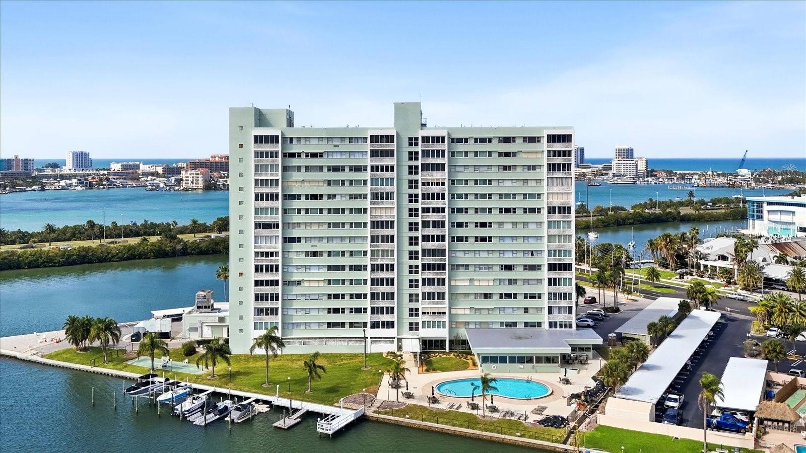 31 ISLAND WAY #1205, CLEARWATER BEACH, FL, 33767
