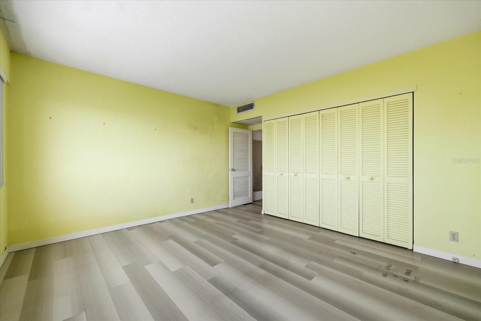 31 ISLAND WAY #1205, CLEARWATER BEACH, FL, 33767